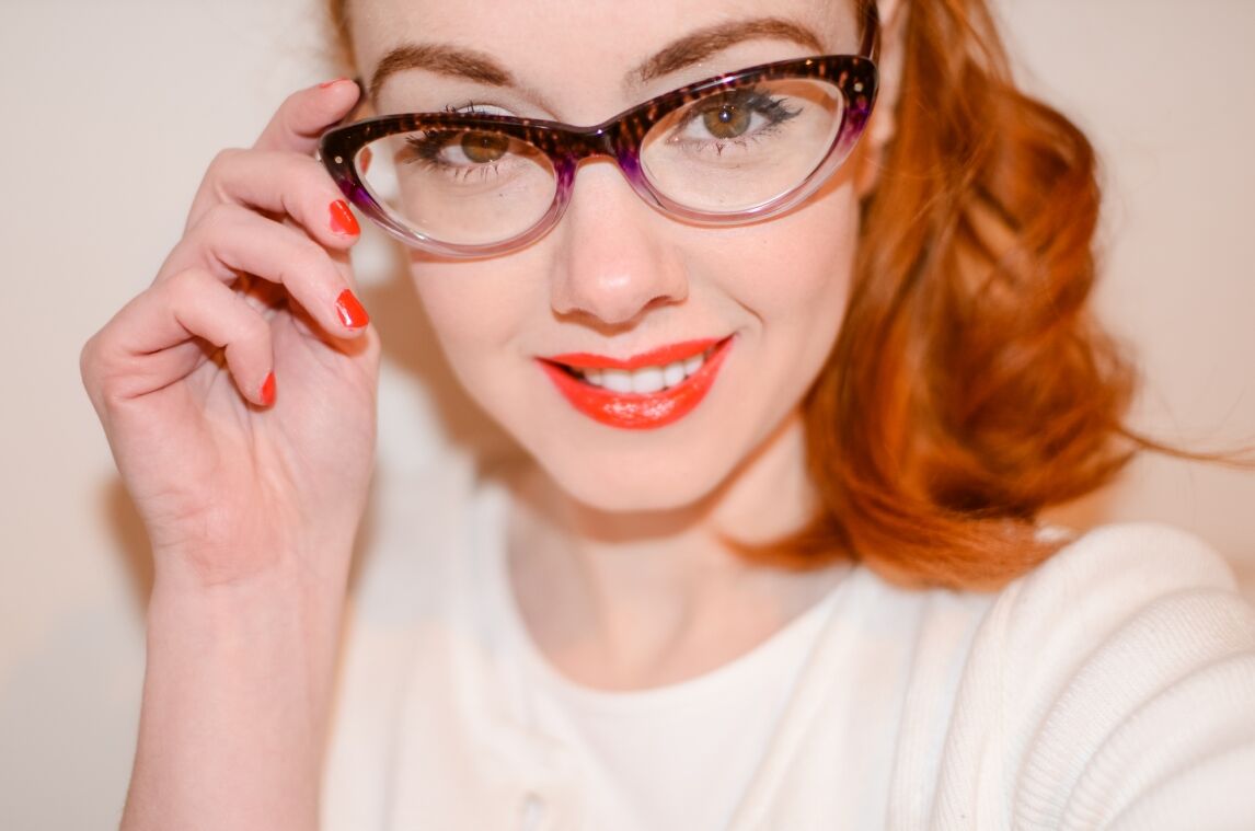purple retro cat's eye glasses