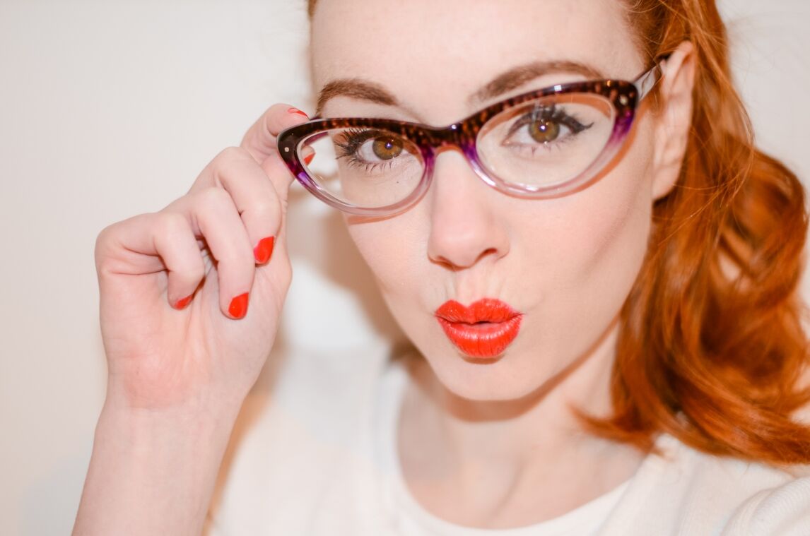 purple retro cat's eye glasses