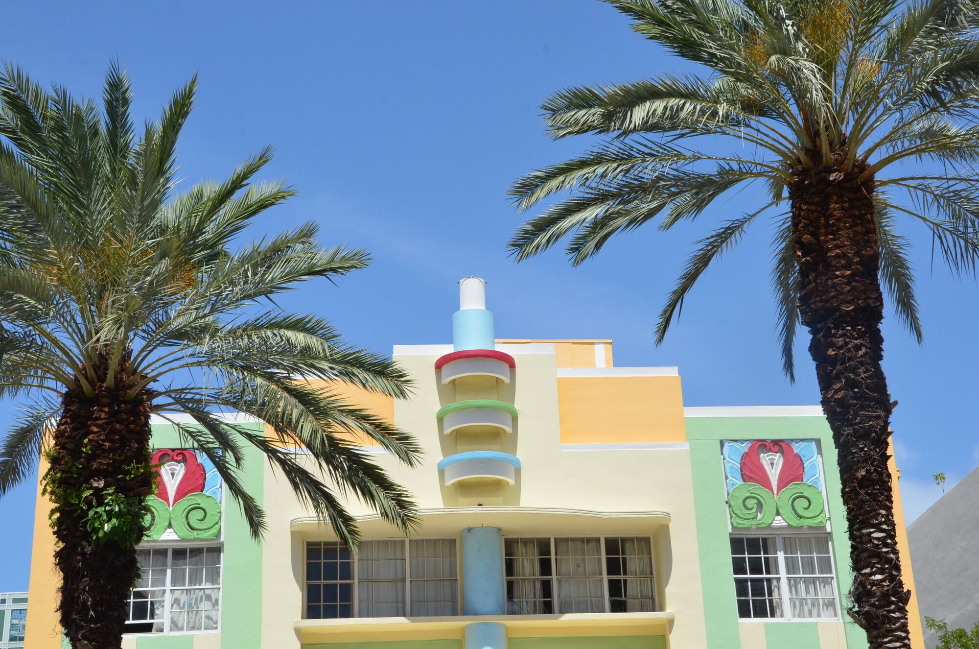 art deco architecture in downtown Miami Beach