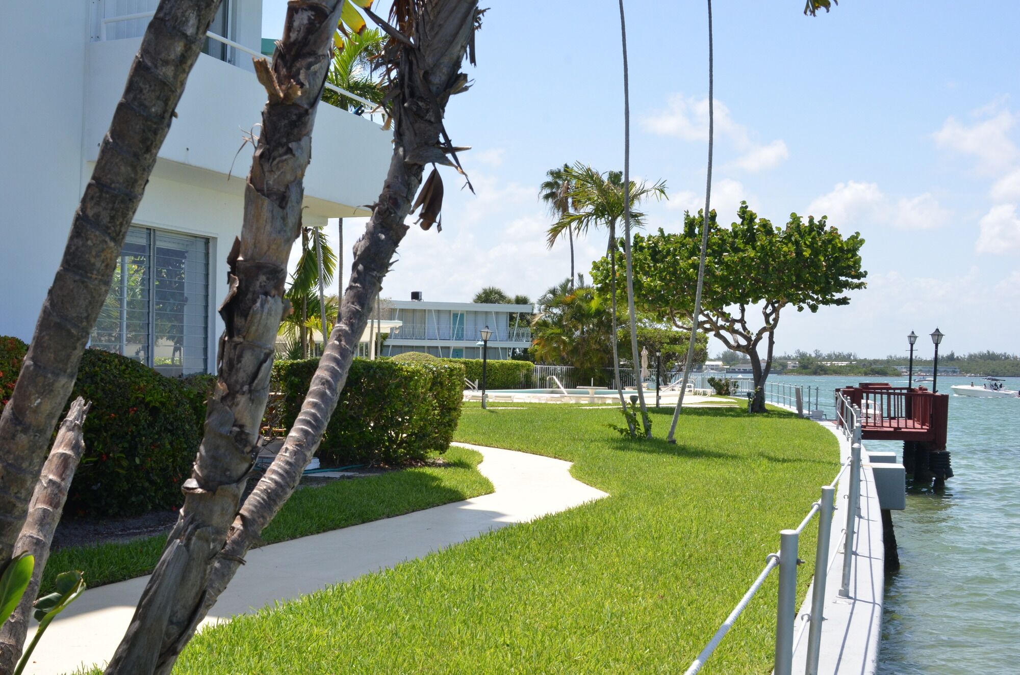 Dexter's apartment building in Miami, Florida