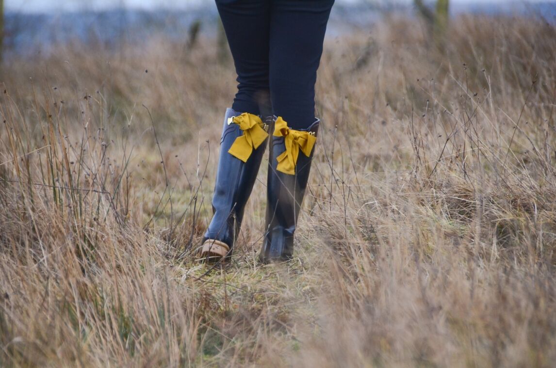 Joules yellow bow wellies