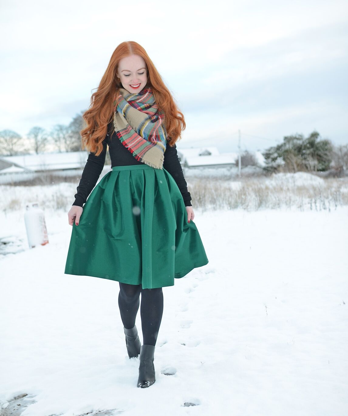 how to style a midi skirt