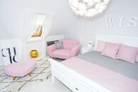 Roomba Review: Can a Robot Vacuum Cleaner Really Clean Your Floors?