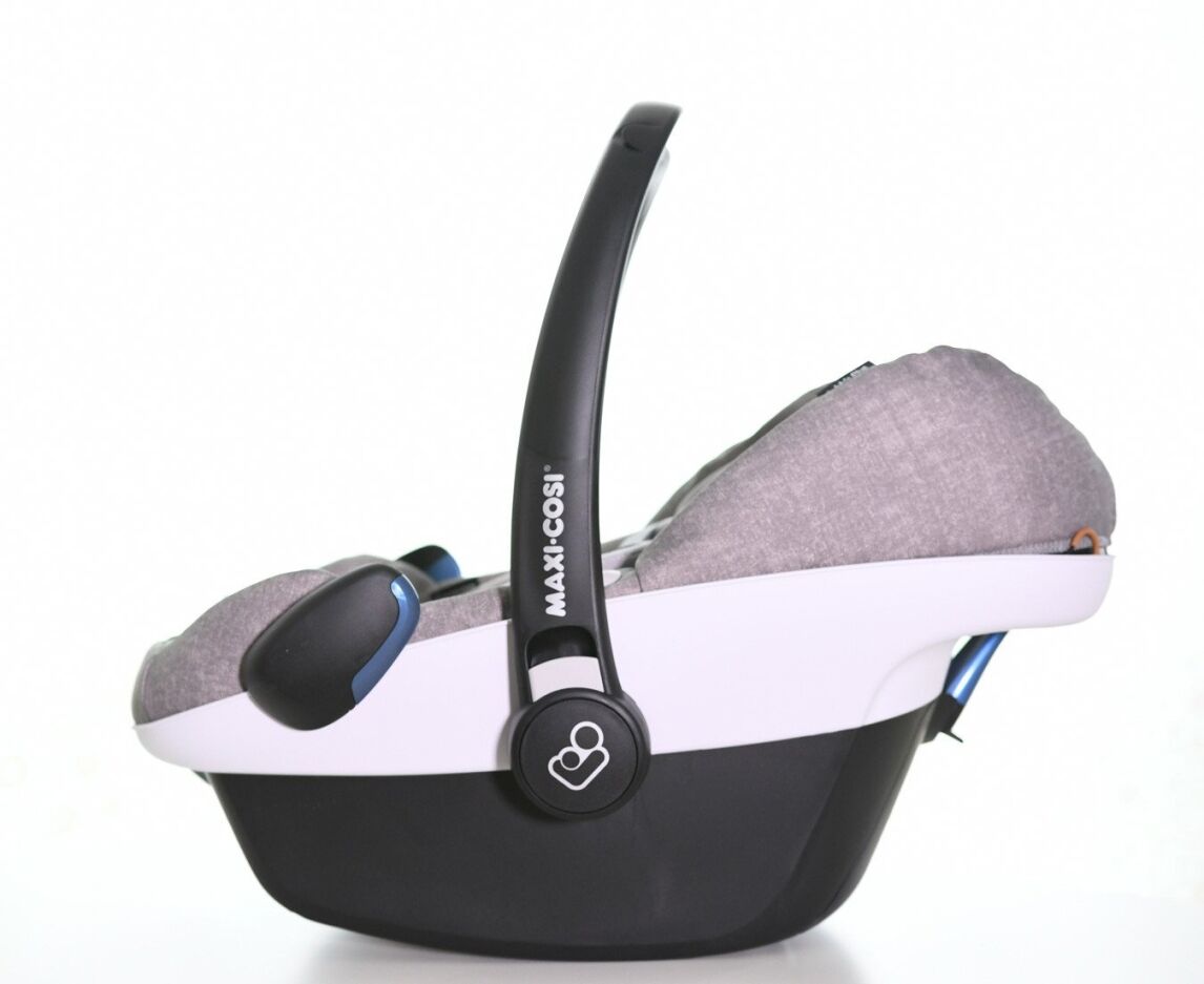 Maxi-Cosi Pebble car seat