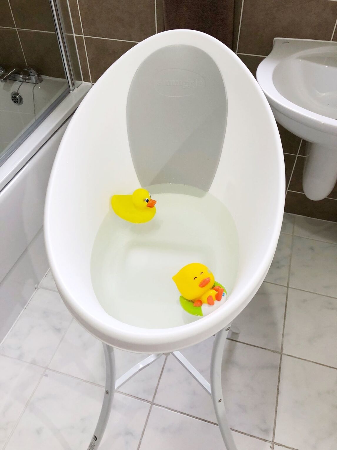 Shnuggle baby bath review