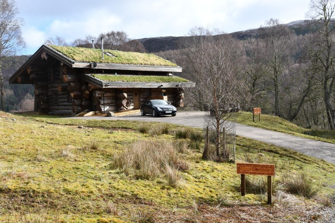 Eagle Brae Certhia cabin - front view