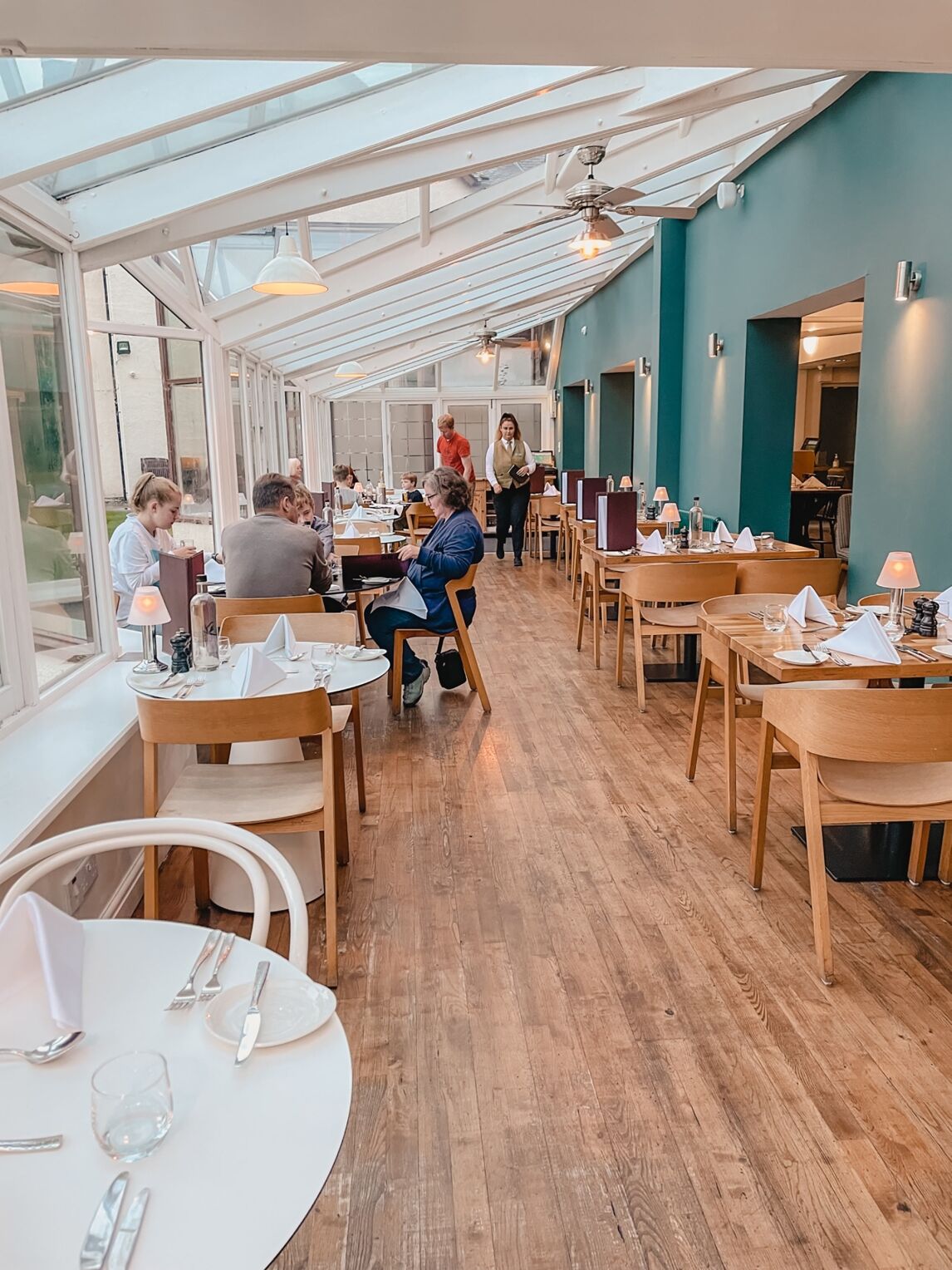 the dining room at Isles of Glencoe hotel