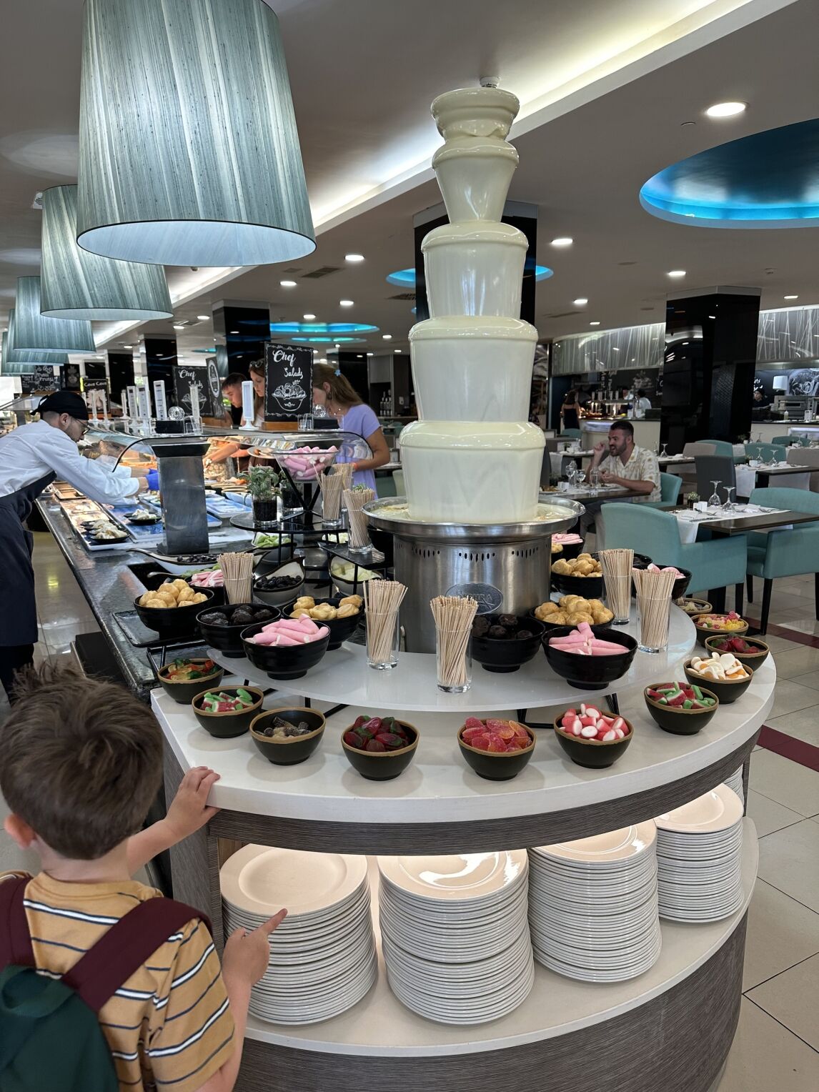 white chocolate fountain