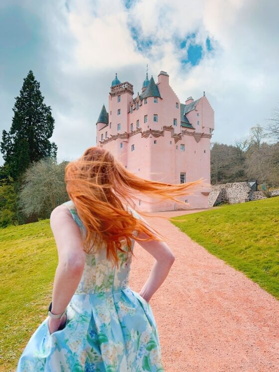 Scottish romance author Amber Eve