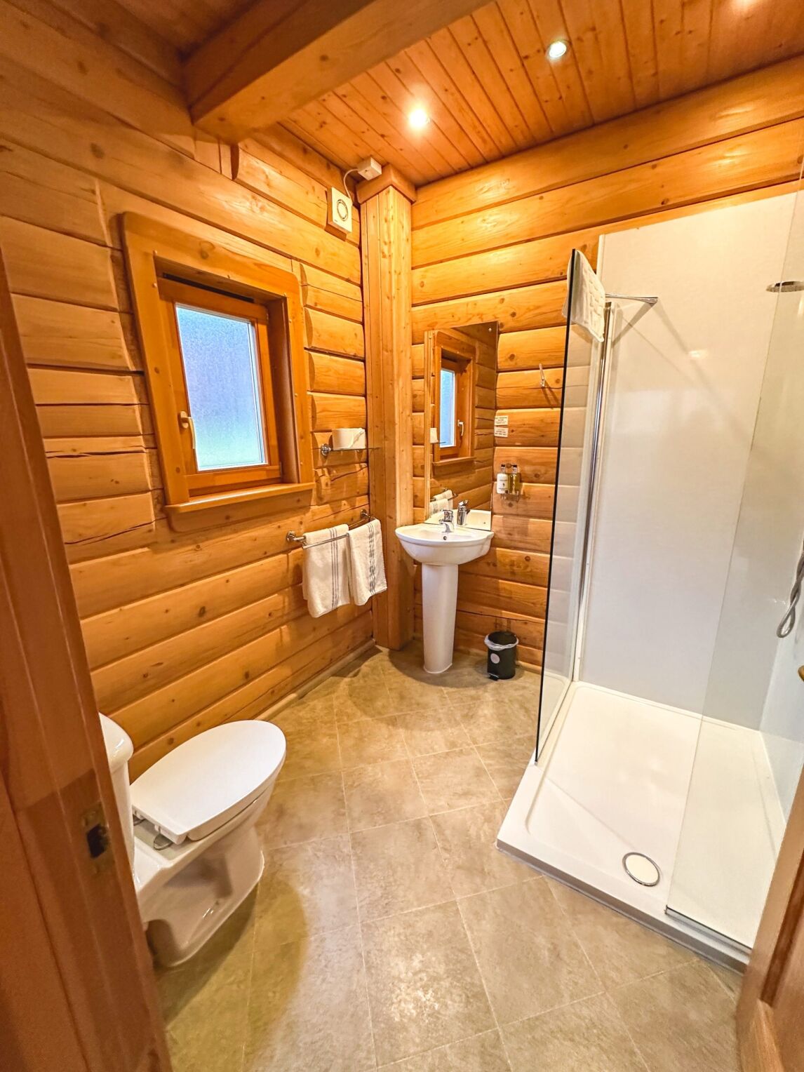 Bathroom at Glen Clova lodges