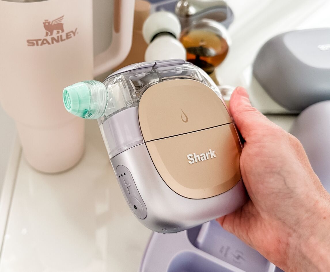 Sharlk FacialPro Glow