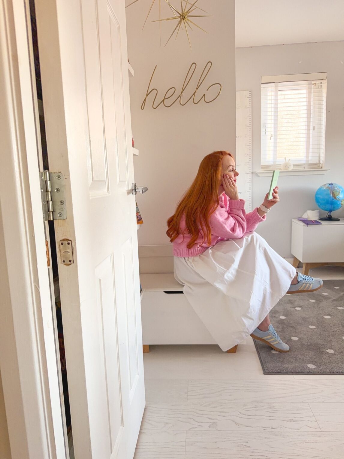 Amber reading her Kindle 